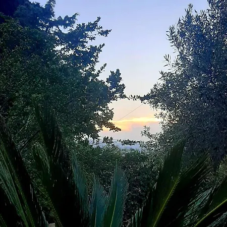 Guest house Resonance Experience - Tranquil Close To Beaches And Sacred Sites