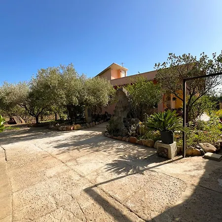 Pensjonat Resonance Experience - Tranquil Close To Beaches And Sacred Sites Sant Isidoro (Sardinia)